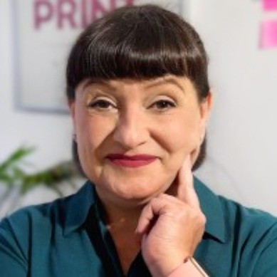 Arantxa Hernández UX Lead y UX Project Manager del Programa de Docencia del Área de Tecnología de la UOC at UOC - CRO.CAFE podcast guest